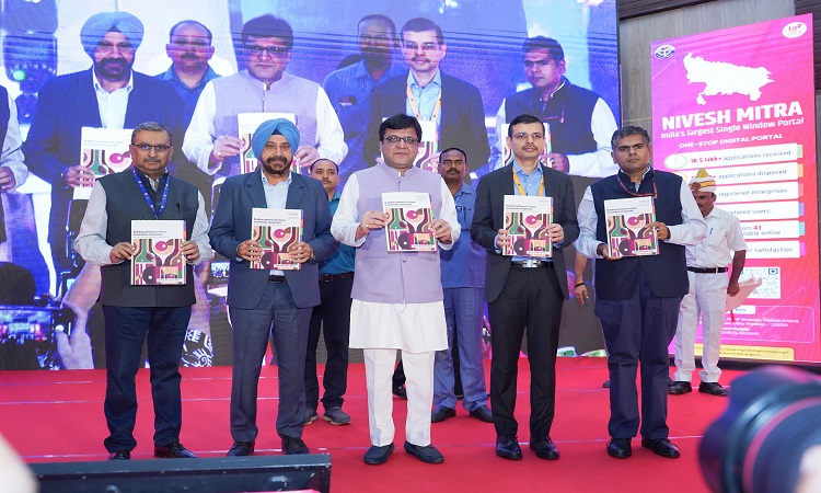 एल्कोबेव सेक्टर से यूपी को ₹56,000 करोड़ का राजस्व, 5.3 लाख लोगों को मिला रोजगार