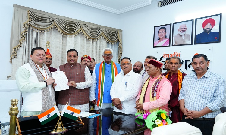 सीएम धामी से बद्री-केदार मंदिर समिति के प्रतिनिधिमंडल ने कि भेंट
