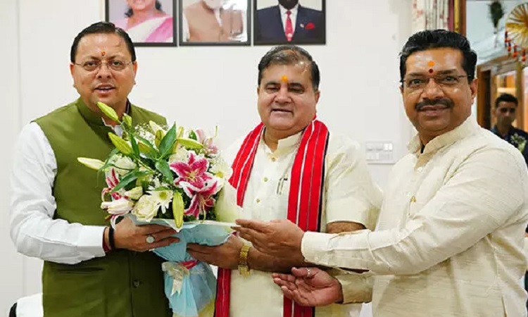 CM धामी ने नवनिर्वाचित भाजपा प्रदेश अध्यक्ष महेंद्र भट्ट का किया स्वागत