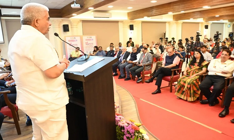 मुंबई में रोडशो के जरिए योगी सरकार ने दिखाई औद्योगिक ताकत
