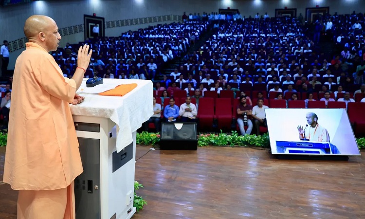 एक युग की चिकित्सा परंपरा और राष्ट्र सेवा की प्रेरणा का प्रतीक है केजीएमयू : सीएम योगी