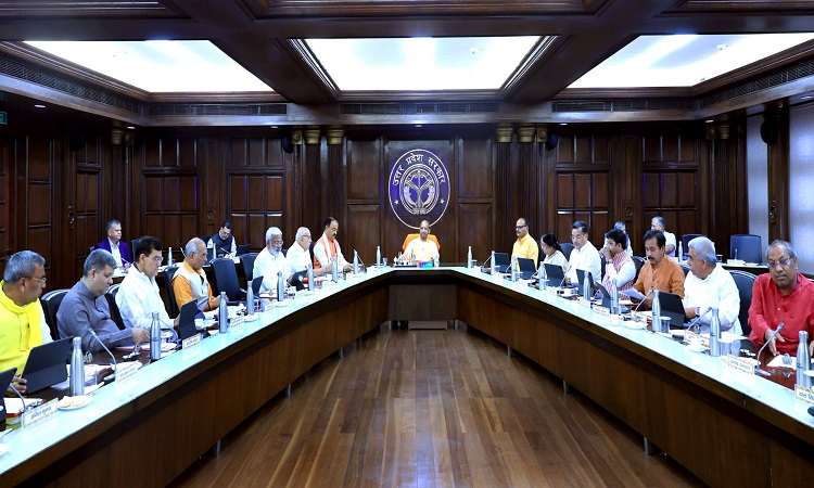 महिलाओं को योगी सरकार का तोहफा, 1 करोड़ तक की संपत्ति पर मिलेगी स्टाम्प शुल्क में छूट