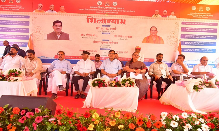 एके शर्मा ने जानकीपुरम में पेयजल से संबंधित परियोजनाओं का किया शिलान्यास