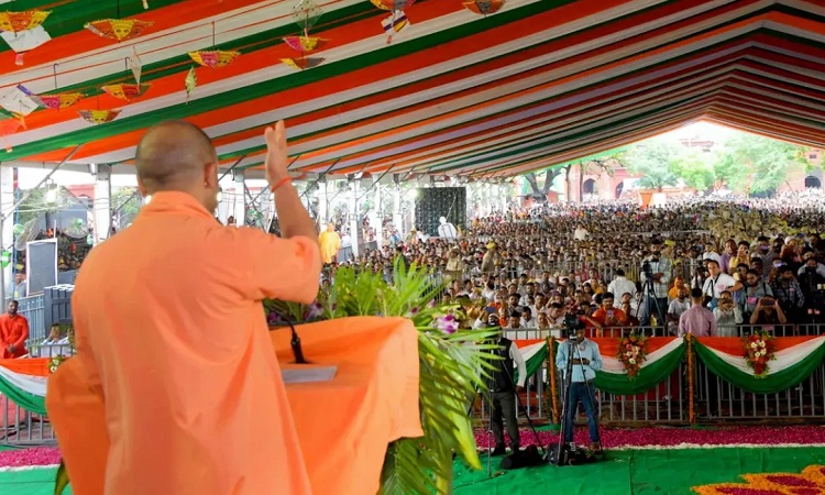 सामाजिक एकता का प्रतीक बन चुकी है कांवड़ यात्रा: मुख्यमंत्री योगी आदित्यनाथ