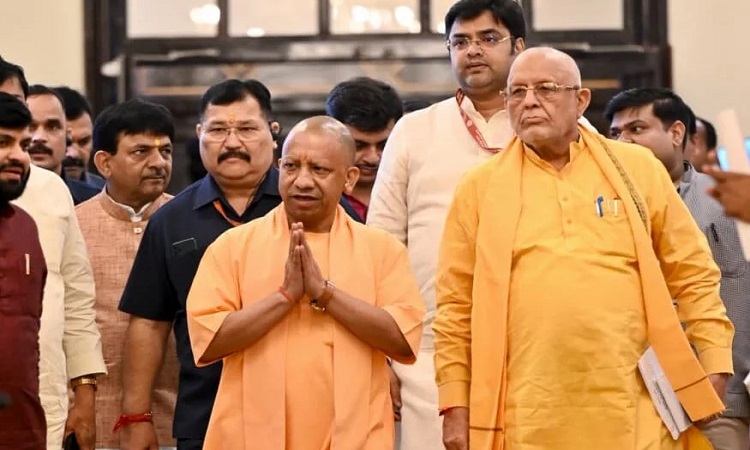 योगी सरकार ने श्री बांके बिहारी मंदिर न्यास गठन हेतु विधेयक पेश किया