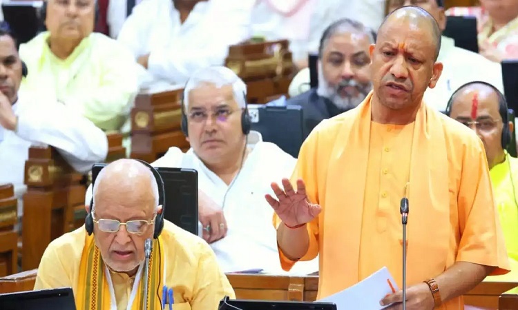 सीएम योगी का विपक्ष को जवाब: यूपी में कोई स्कूल बंद नहीं, 40 लाख बच्चे जुड़े शिक्षा से