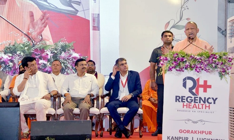 अब सहज सुलभ होने लगीं हैं दुर्लभ स्वास्थ्य सुविधाएं : सीएम योगी