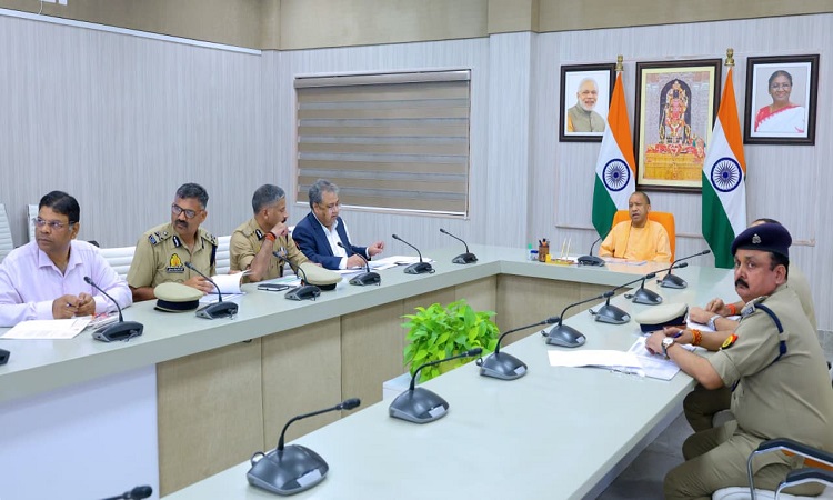 आपदा मित्रों को होमगार्ड स्वयंसेवकों के रूप में तैनाती देने के लिए जनपदवार कार्यवाही आगे बढ़ाई जाए: मुख्यमंत्री