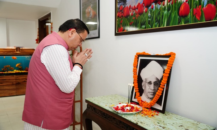 CM Dhami ने भारत रत्न डॉ. सर्वपल्ली राधाकृष्णन को अर्पित की श्रद्धांजलि दी