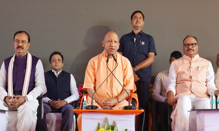 पीएम मोदी के नेतृत्व में नया भारत बना दुनिया के लिए प्रेरणाः सीएम योगी