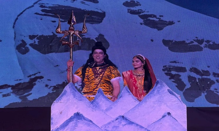 अयोध्या में 120 फीट के मंच पर थ्रीडी तकनीक के साथ शुरू हुई भव्य रामलीला