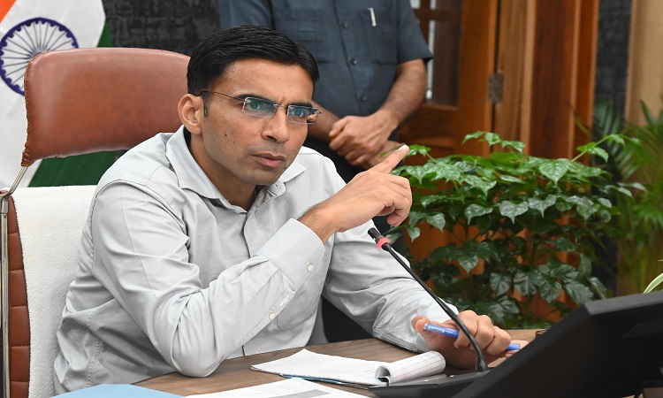 अहैतुक, गृह, अनुगृह मुआवजा हेतु डीएम ने प्रत्येक क्षेत्र में की सिनियर QRT तैनात