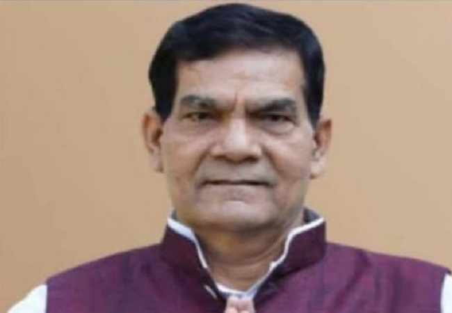 एके शर्मा के प्रयासों से मऊ को मिली बड़ी रेल सौगात, दोहरीघाट-औड़िहार मेमू ट्रेन सेवा का शुभारंभ