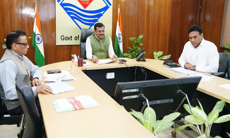 मुख्य सचिव ने की नर्सिंग पाठ्यक्रम संचालन हेतु गठित एम्पावर्ड समिति की बैठक