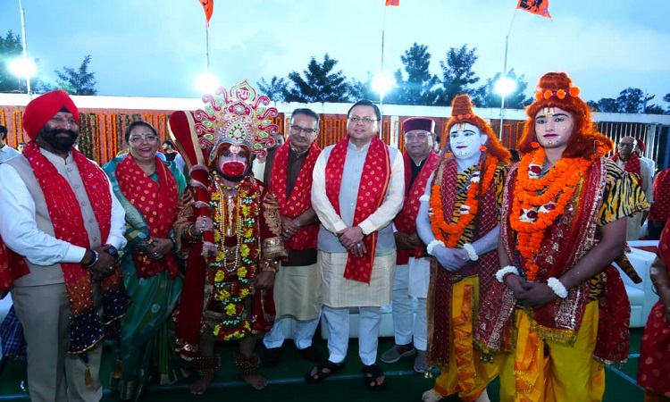 प्रधानमंत्री के नेतृत्व में आज देश हर क्षेत्र में नई ऊँचाइयों को छू रहा: सीएम धामी