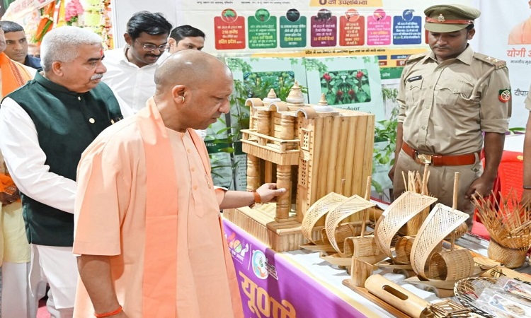 दीपावली पर स्थानीय उत्पादों को मिल रहा नया बाजार, कारीगरों और उद्यमियों की दीवाली होगी समृद्ध