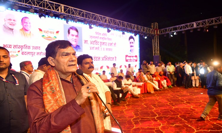 एके शर्मा ने जौनपुर के बदलापुर महोत्सव में किया प्रतिभाग