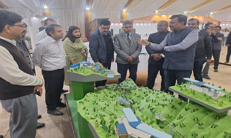 मुख्य सचिव ने उत्तराखण्ड रजत जयंती समारोह के दौरान होने वाले मुख्य कार्यक्रम की तैयारियों का जायजा लिया
