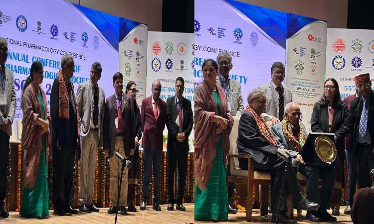Pharma Ratna–2025: स्व. प्रो. मंजीत सिंह, प्रो. पी.एल. शर्मा व प्रो. वाई.के. गुप्ता सम्मानित
