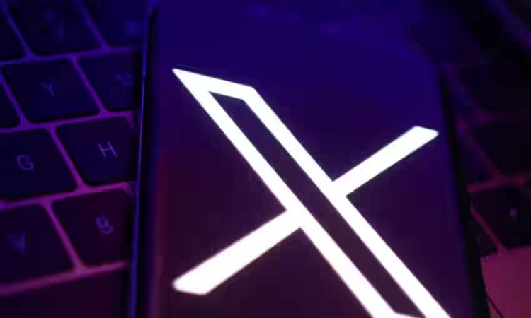 एलन मस्क का ‘X’ हुआ डाउन, न लॉगिन और न ही पोस्ट कर पा रहे यूजर्स
