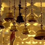 मंदिर में क्यों लगाते हैं घंटी…