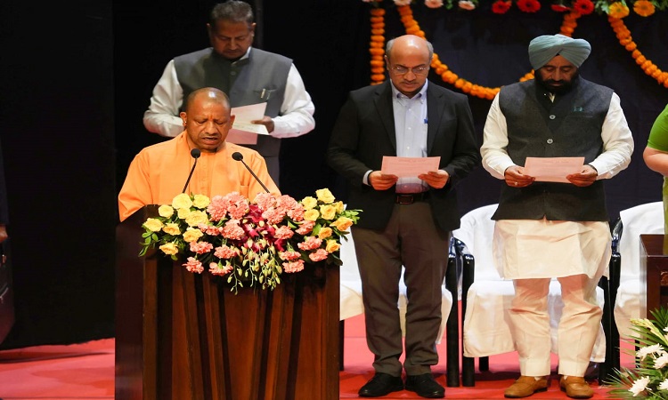 हमारा संविधान दुनिया का सबसे बड़ा और भारत की अनेकता को एकता में जोड़ने वाला हैः मुख्यमंत्री