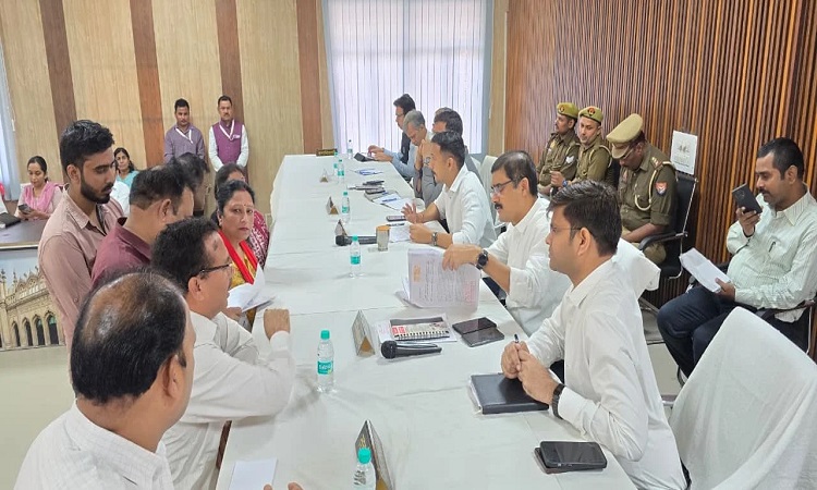 राजस्व निस्तारण में लखनऊ अव्वल, CM योगी की मॉनीटरिंग से आया सुधार