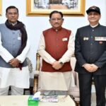 मुख्यमंत्री से छत्तीसगढ़ राज्य सैनिक कल्याण बोर्ड के सचिव ब्रिगेडियर ने सौजन्य भेंट की