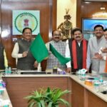ग्रामीण परिवहन को नई रफ्तार: मुख्यमंत्री ने किया योजना के द्वितीय चरण का शुभारंभ