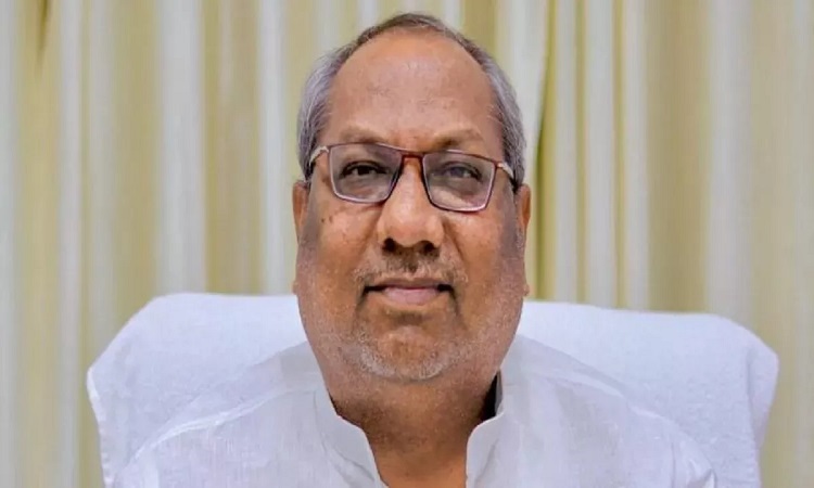 कोडीन युक्त कफ सिरप मामले में संजय निषाद ने सपा प्रमुख, अखिलेश यादव पर किया वार