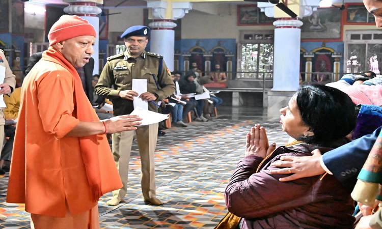 हर समस्या का कराएंगे समाधान, सबकी होगी भरपूर मदद: जनता से बोले सीएम