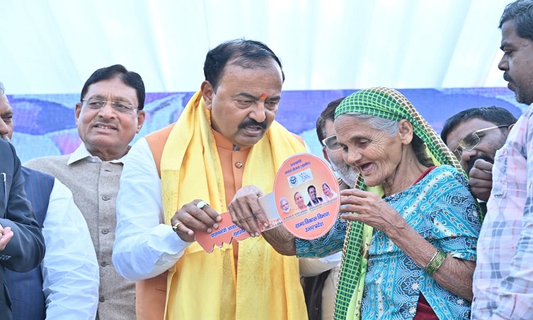 डबल इंजन की सरकार गरीब, किसान और महिलाओं के सशक्तिकरण हेतु प्रतिबद्ध: उप मुख्यमंत्री