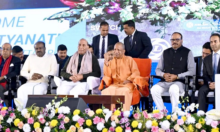 यूपी की ई-बस फैक्टरी से देश की इलेक्ट्रिक मोबिलिटी को नई उड़ान: कुमारस्वामी