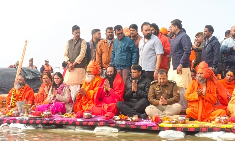 माघ मेले में पंचकोसी परिक्रमा का आगाज़, पांच दिन चलेगी यात्रा
