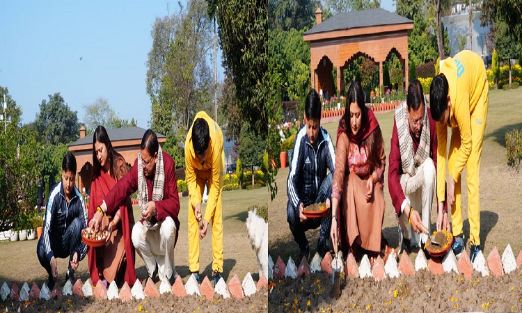 मुख्यमंत्री ने 17 प्रजातियों के चार हजार ट्यूलिप उगाने की मुहिम का किया शुभारंभ
