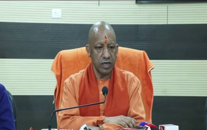 मंदिरों को तोड़ने का सफेद झूठ फैला रही है कांग्रेस: मुख्यमंत्री योगी