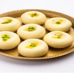 महाशिवरात्रि पर भोलेनाथ को लगाएं भांग पेड़ा का भोग, जानें रेसिपी
