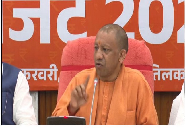 यह किसान, युवा और महिला का है बजट: सीएम योगी