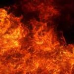 बीजेपी नेता के घर धमाकों से हड़कंप, आग लगने के बाद मची अफरा-तफरी