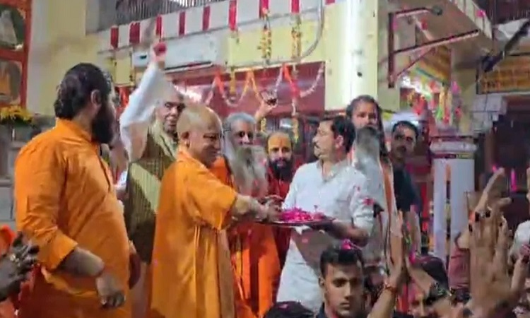 सकारात्मक सोच वाली ताकतों की होती है सदैव विजय: सीएम योगी