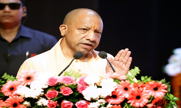 समाजवाद के नाम पर ‘परिवारवादी’ खा जाते थे गरीबों का हकः मुख्यमंत्री