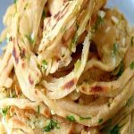 आज नाश्ते में बनाएं चटपटा पराठा, इस रेसिपी से बनाएं
