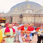 यूपी के डिप्टी सीएम केशव प्रसाद मौर्य ने माँ कामाख्या देवी के दरबार में टेका माथा