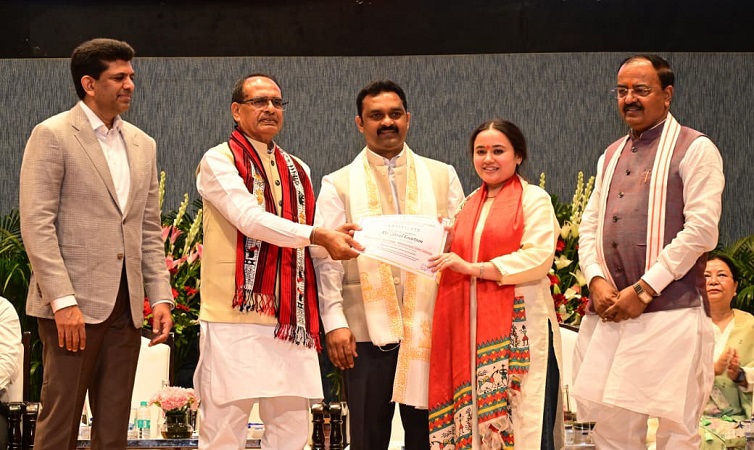 ‘राष्ट्रीय ग्रामीण विकास सम्मेलन’ में उत्तर प्रदेश के उप मुख्यमंत्री केशव प्रसाद मौर्य हुए शामिल