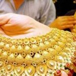 सोने की चमक पड़ी फीकी, चांदी की रफ्तार पर लगा ब्रेक