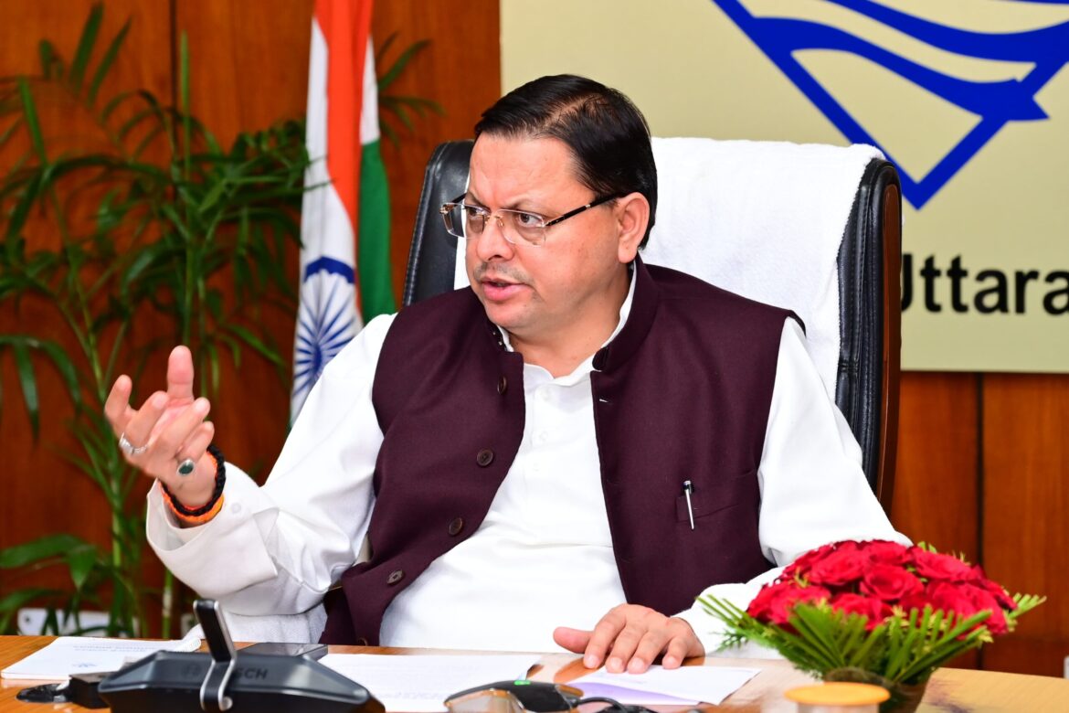 सभी विभाग हर क्षण अलर्ट मोड पर रहें, राहत-बचाव में देरी न हो : धामी