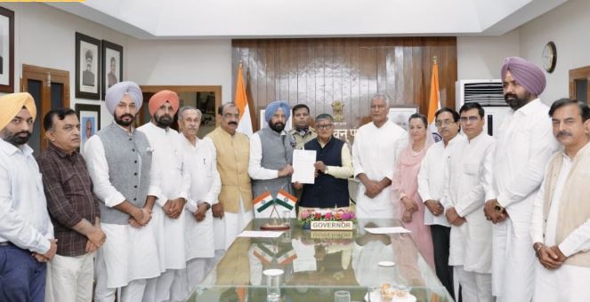 अबोहर मेयर चुनाव विवाद: गवर्नर से मिले भाजपा नेता, सौंपा मांगपत्र