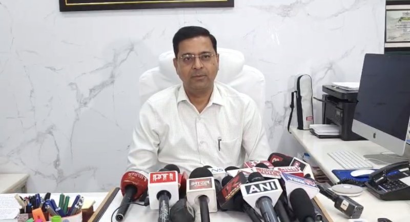 नंदा की चौकी पुल सुरक्षित, सिर्फ एप्रोच रोड धंसी; जिम्मेदारों पर होगी कार्रवाई: सचिव पीडब्ल्यूडी