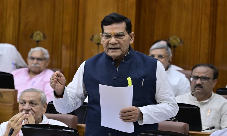 पूर्व सरकारों की छोड़ी गंदगी साफ कर रही है वर्तमान सरकार : ए.के. शर्मा