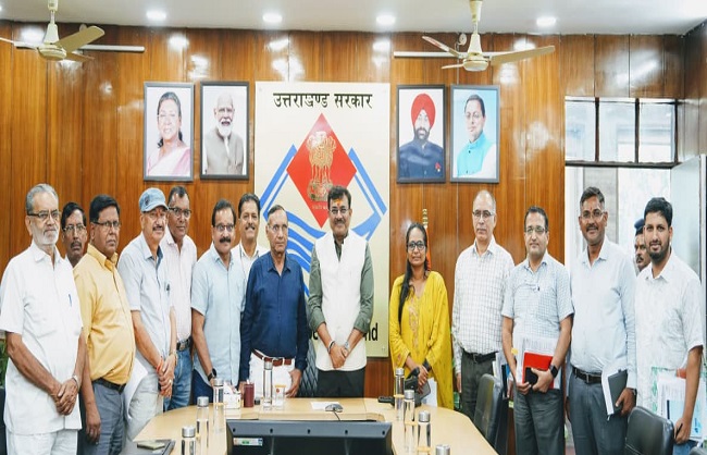 मुख्य सचिव ने पेंशनर्स की मांगों पर की चर्चा, समाधान का दिया भरोसा